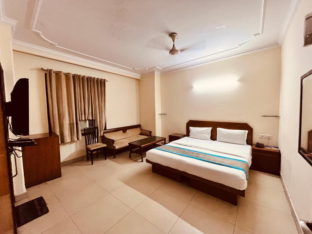 Ashoka Hotel Karol Bagh Delhi Нью-Делі Екстер'єр фото