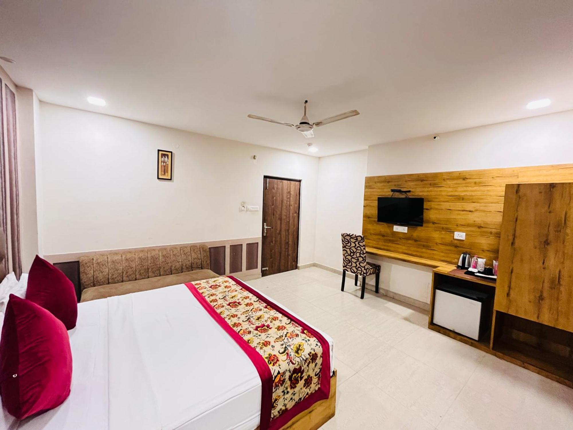 Ashoka Hotel Karol Bagh Delhi Нью-Делі Екстер'єр фото