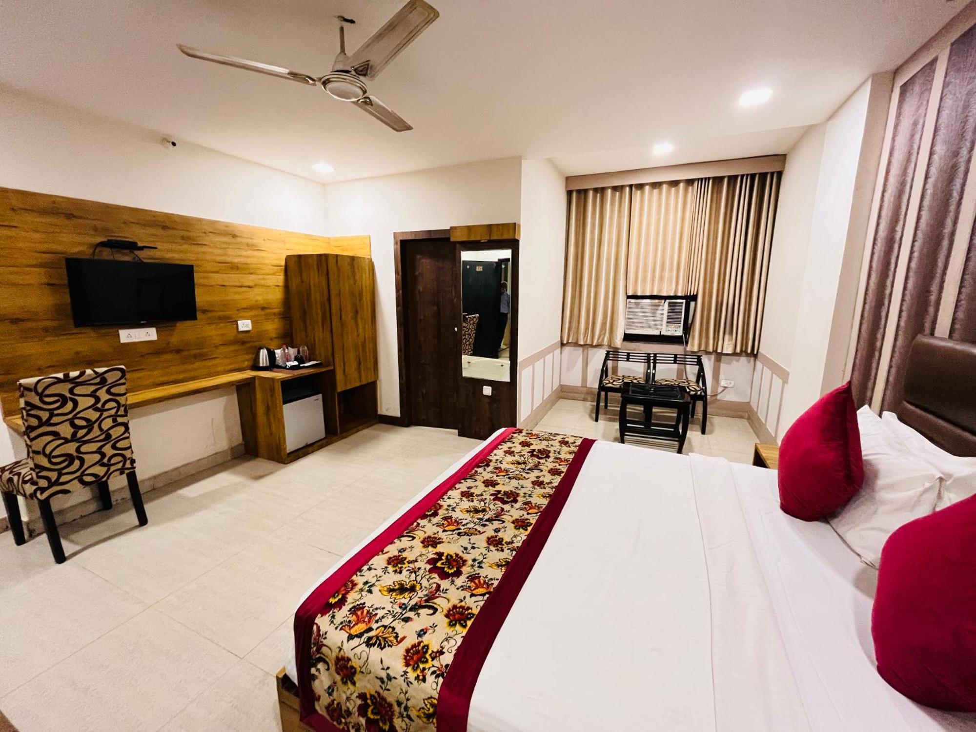 Ashoka Hotel Karol Bagh Delhi Нью-Делі Екстер'єр фото