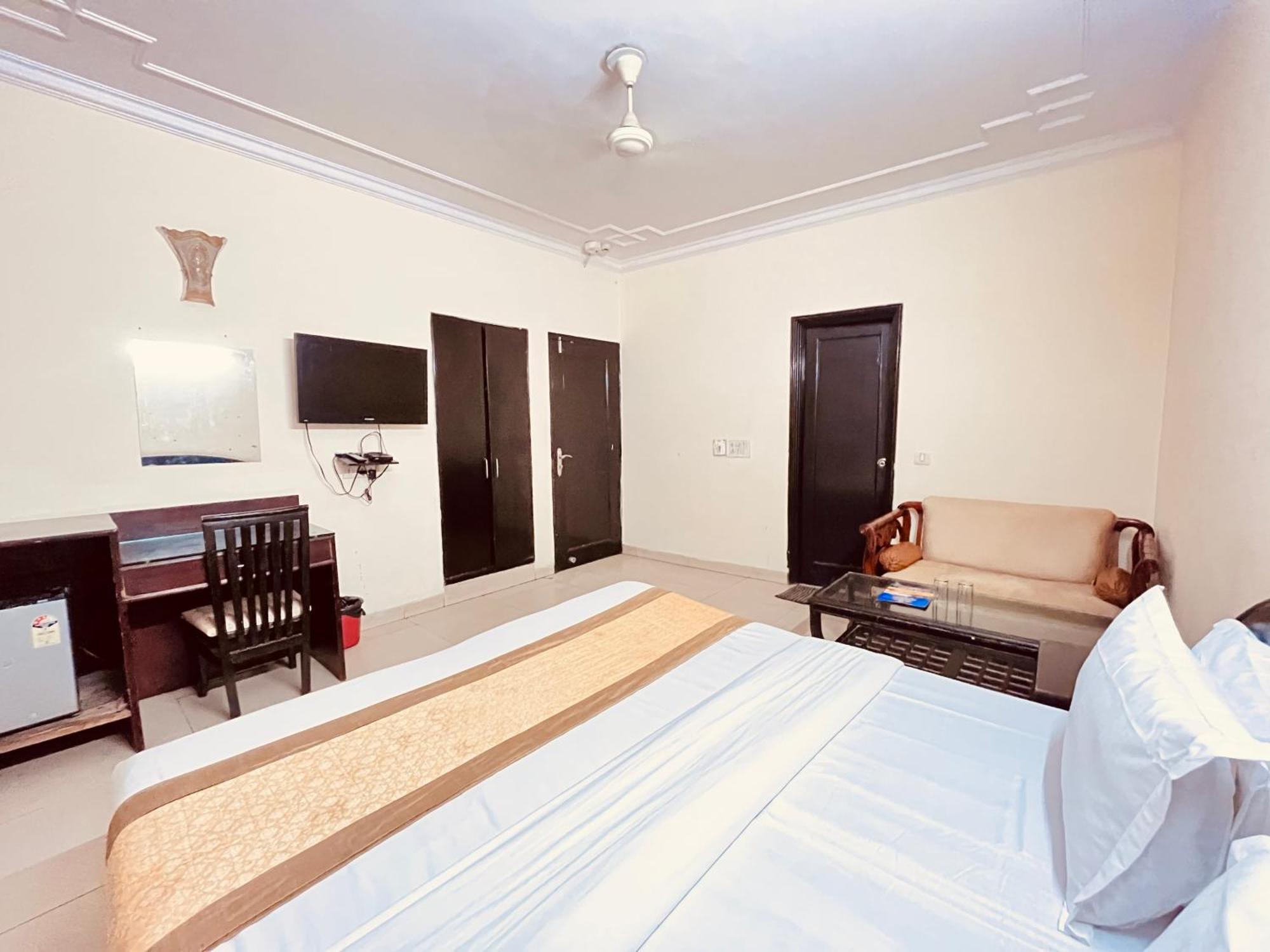 Ashoka Hotel Karol Bagh Delhi Нью-Делі Екстер'єр фото