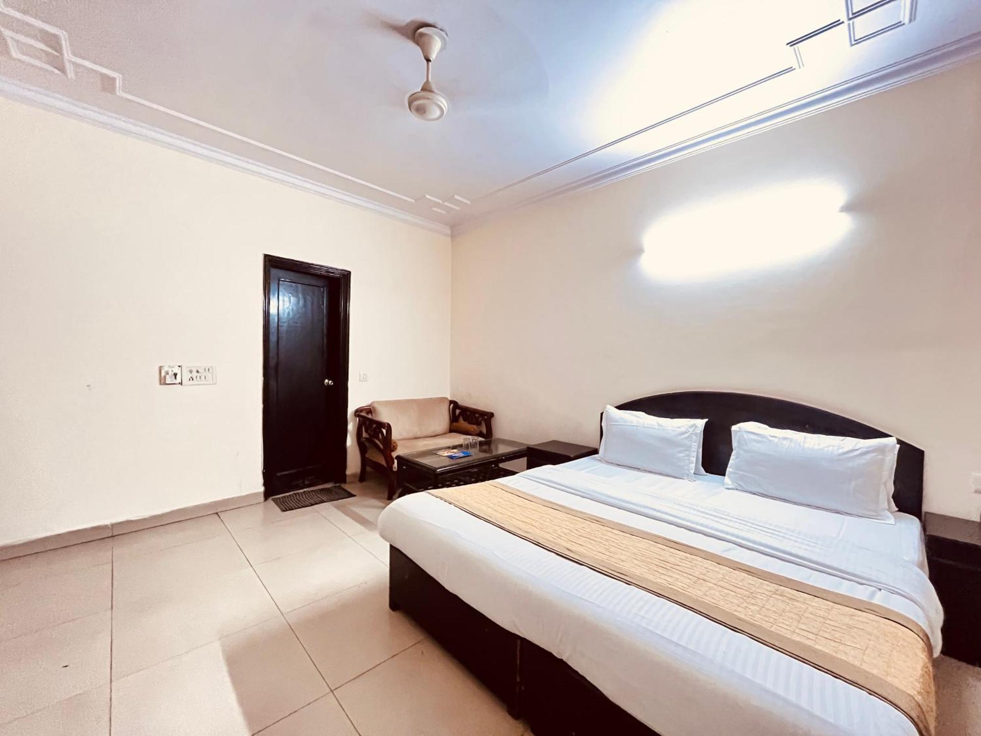 Ashoka Hotel Karol Bagh Delhi Нью-Делі Екстер'єр фото